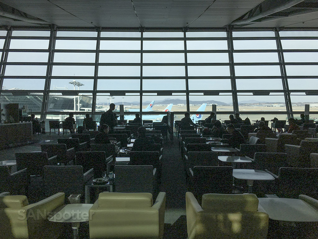 korean air business class lounge ICN