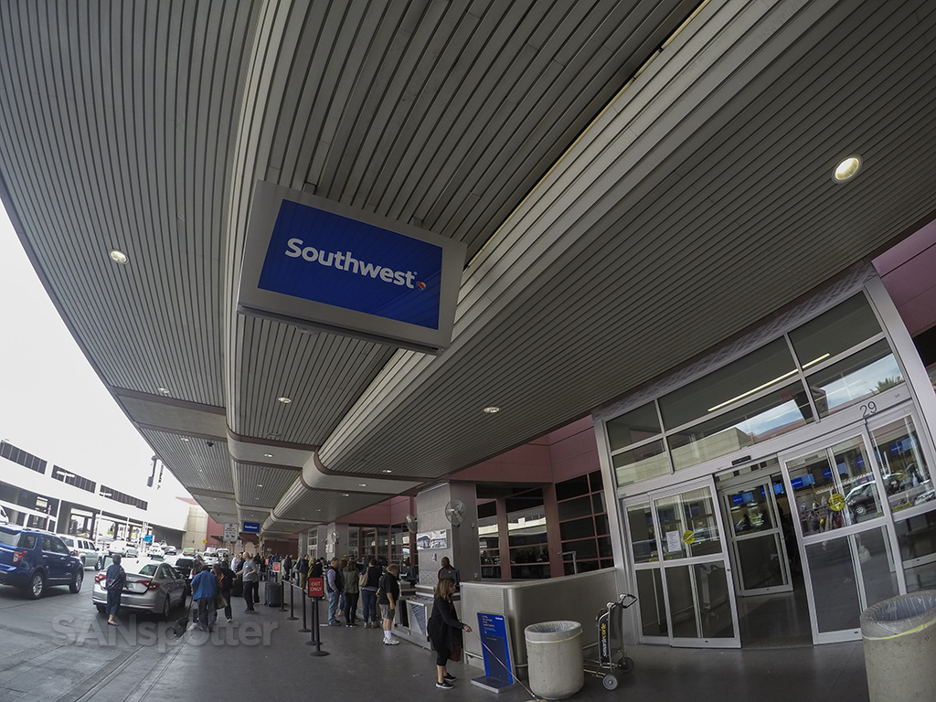 curbside LAS southwest airlines terminal