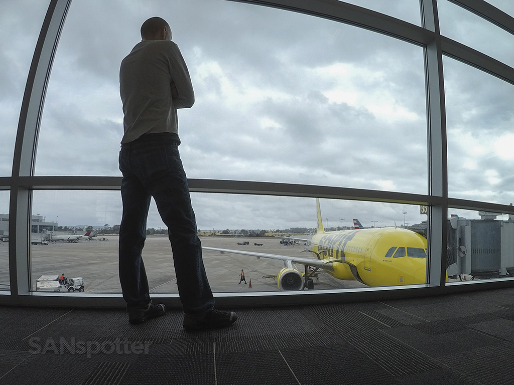 SANspotter airport selfie