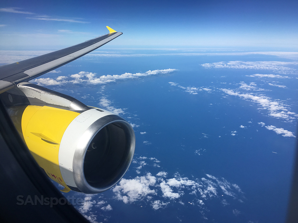 spirit airlines a320 wing engine