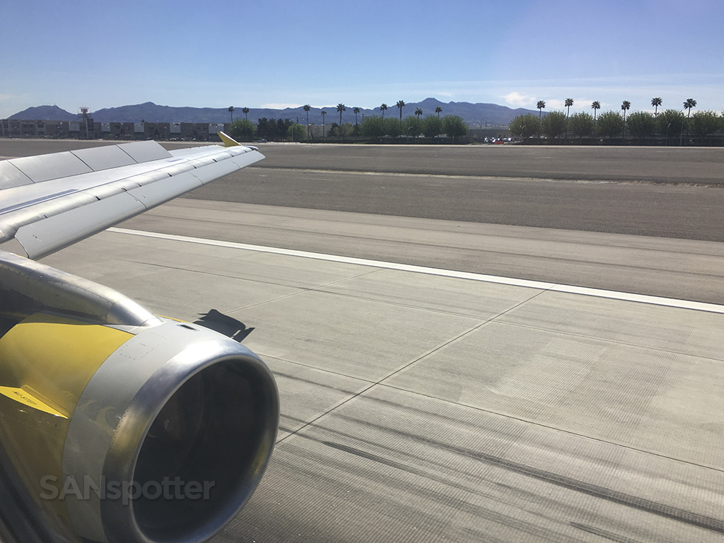 touchdown runway 25L LAS