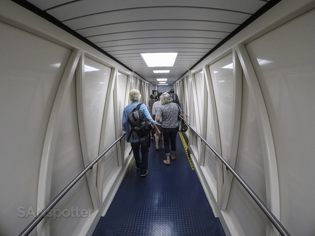 ITO airport jet bridge