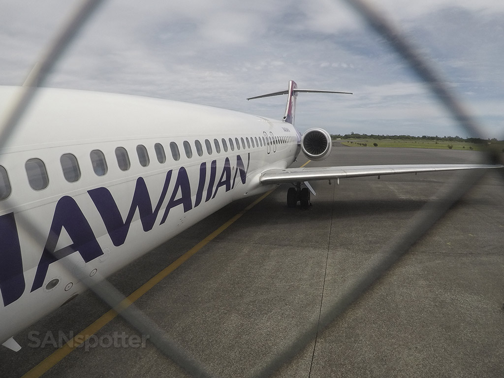 Boarding Hawaiian airlines 717