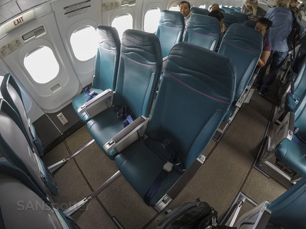 Hawaiian Airlines 717 exit row