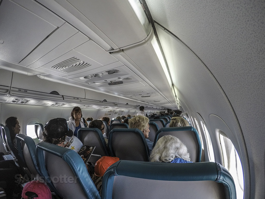 Hawaiian Airlines 717 cabin in flight
