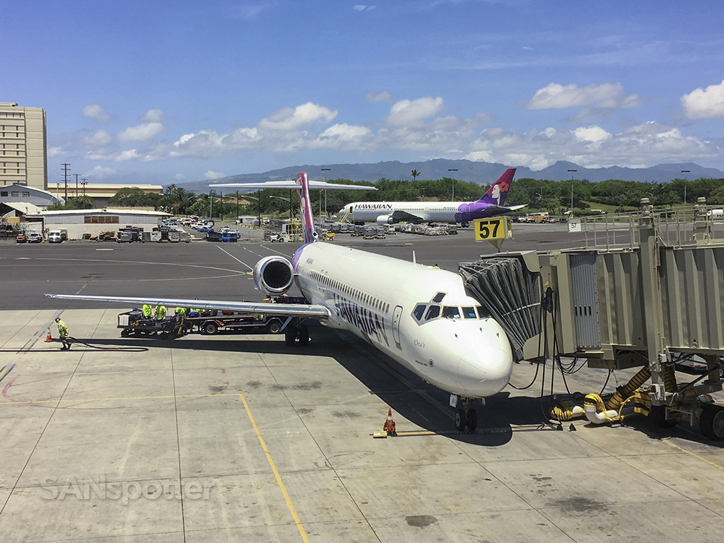 N484HA HNL