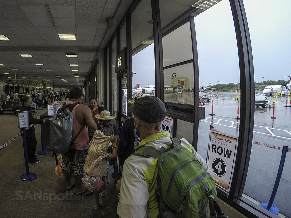 Mokulele Airlines boarding honolulu