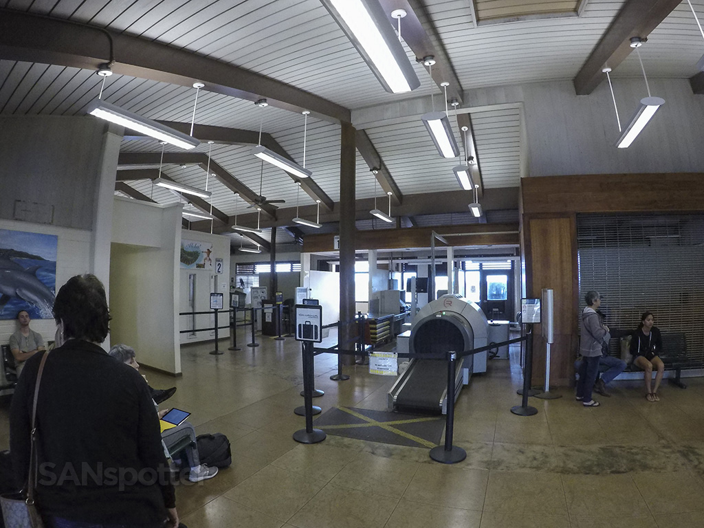 MKK airport security