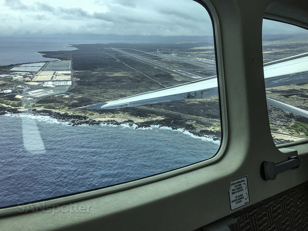 Kona airport approach