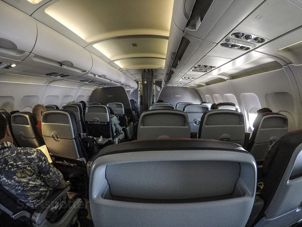 american airlines a319 forward cabin