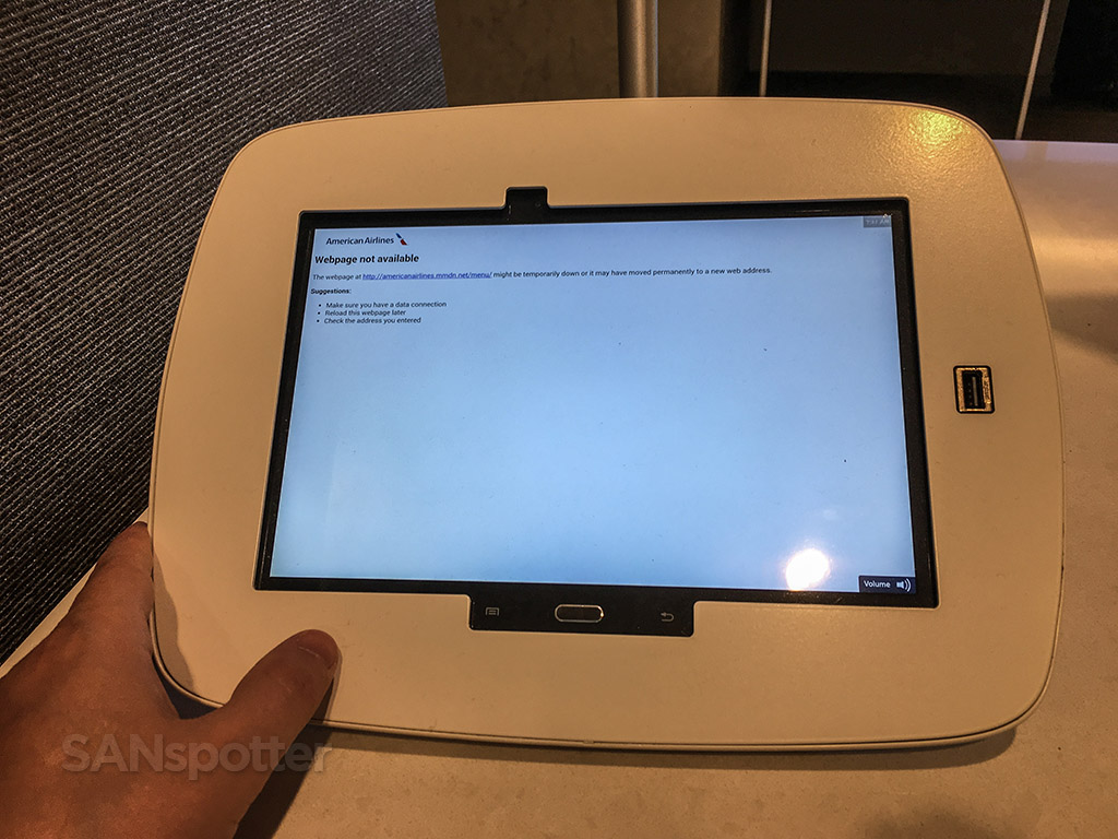 American Airlines admirals club MIA tablets