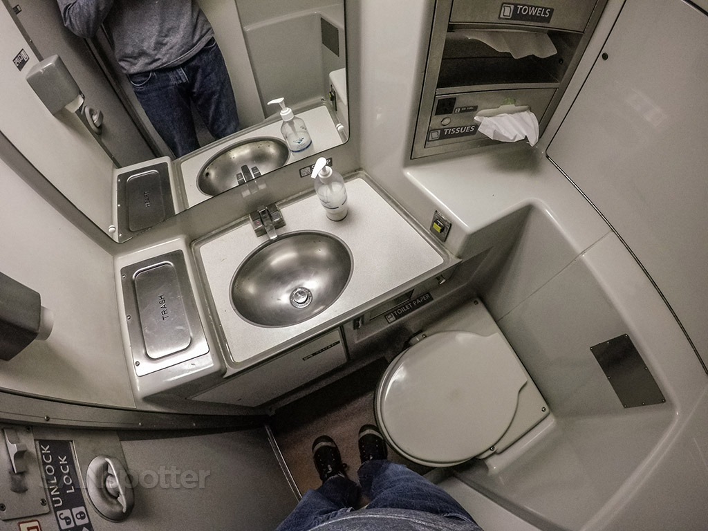 Amtrak Pacific Surfliner toilet