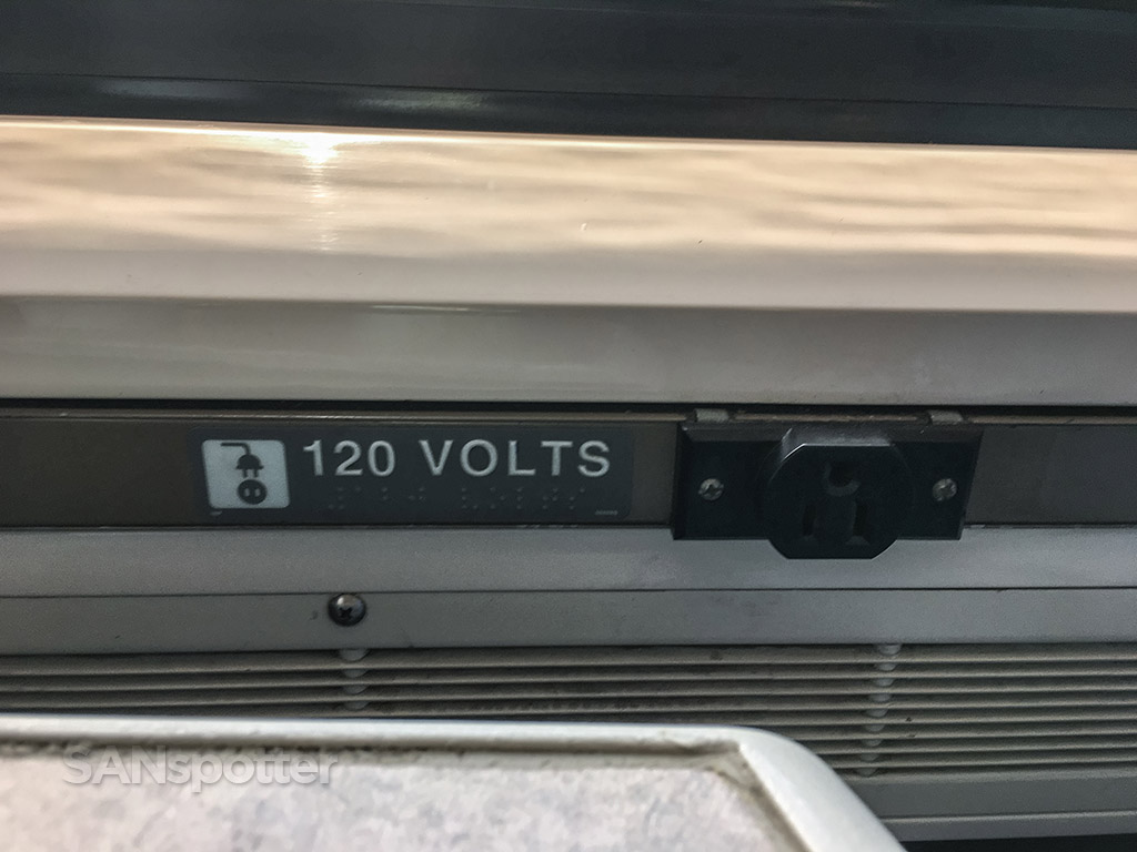 Amtrak Pacific surf liner business class electrical outlets 