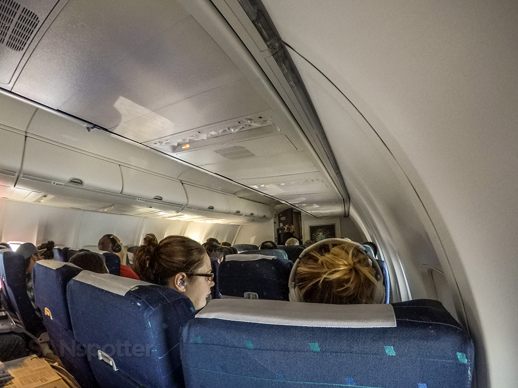 Sun country Airlines 737-700 forward cabin