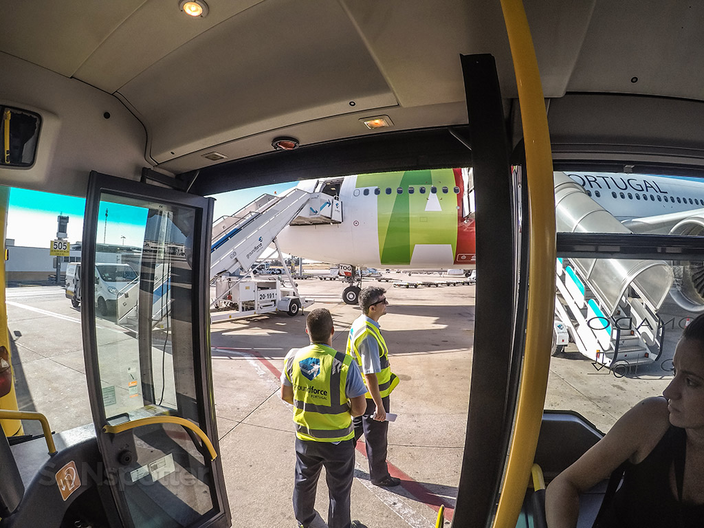 lisbon airport remote boarding gates