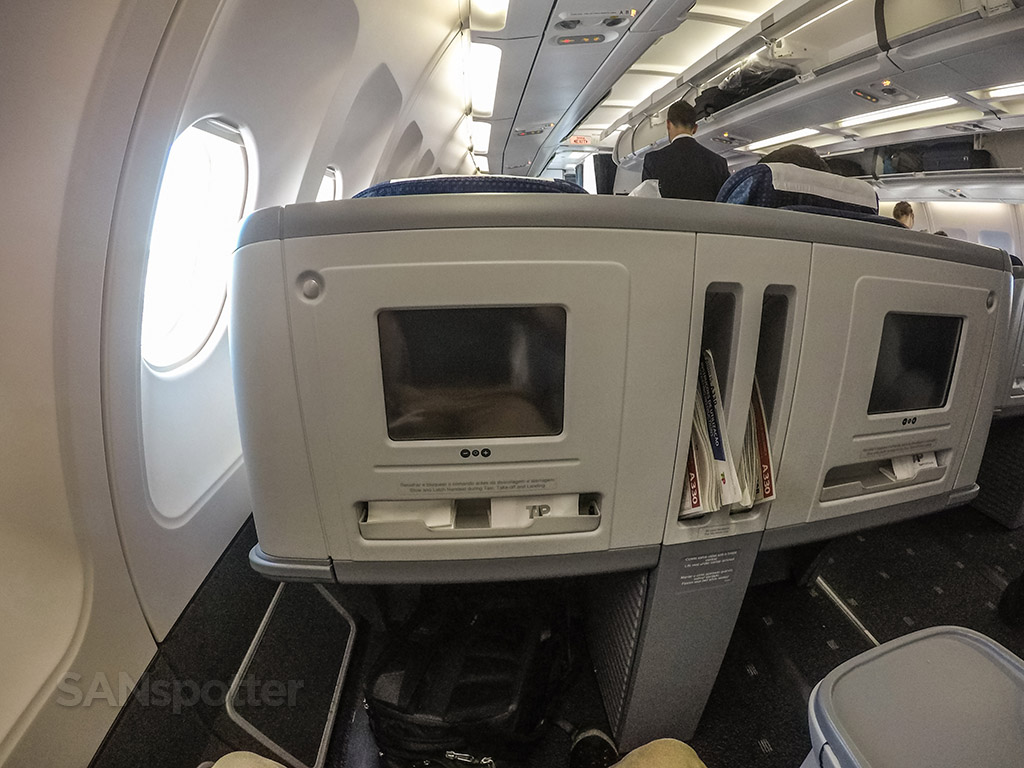 TAP portugal a330 business class small screens