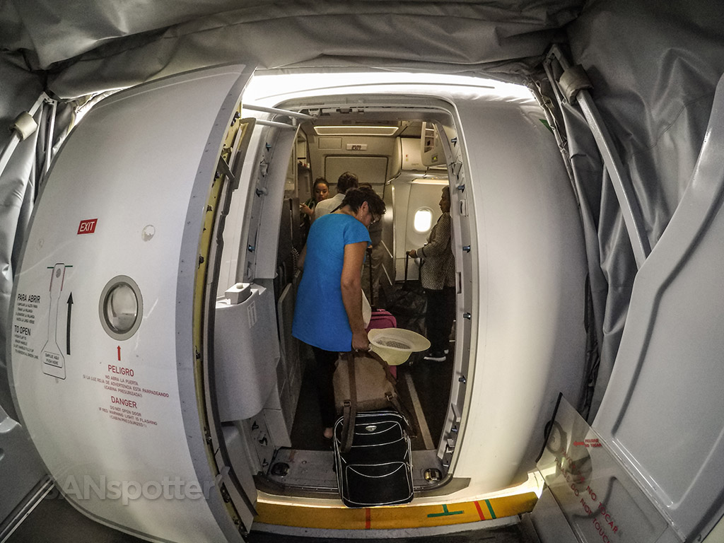 VivaAerobus a320 boarding door