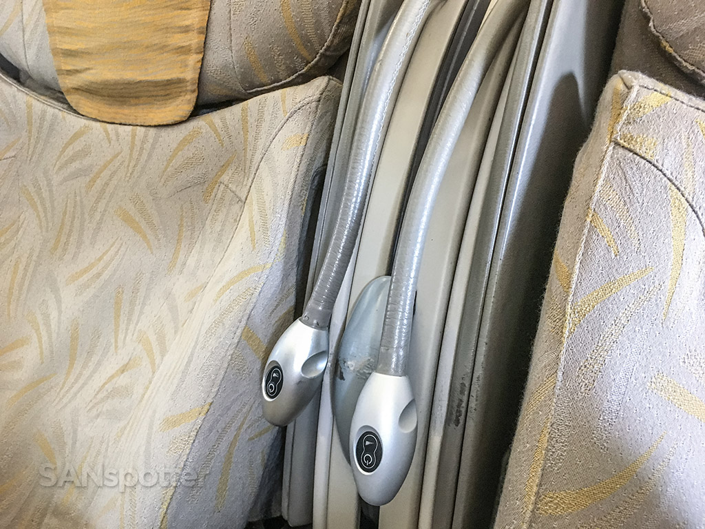 Asiana A330 business class seat lights