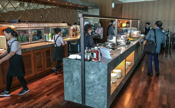 Asiana business class lounge, Incheon airport – an oddly familiar oasis