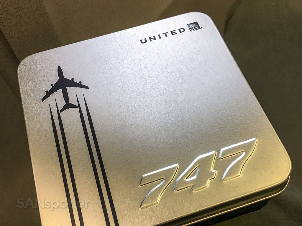 United Airlines 747 farewell amenity kit