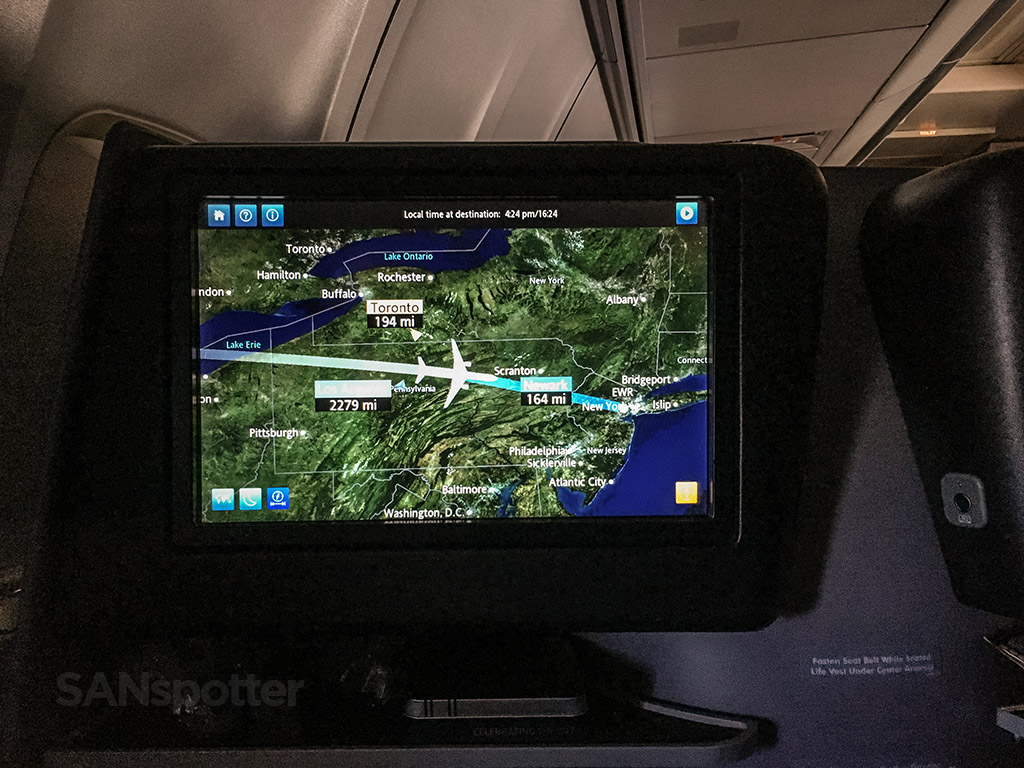 Descending into EWR