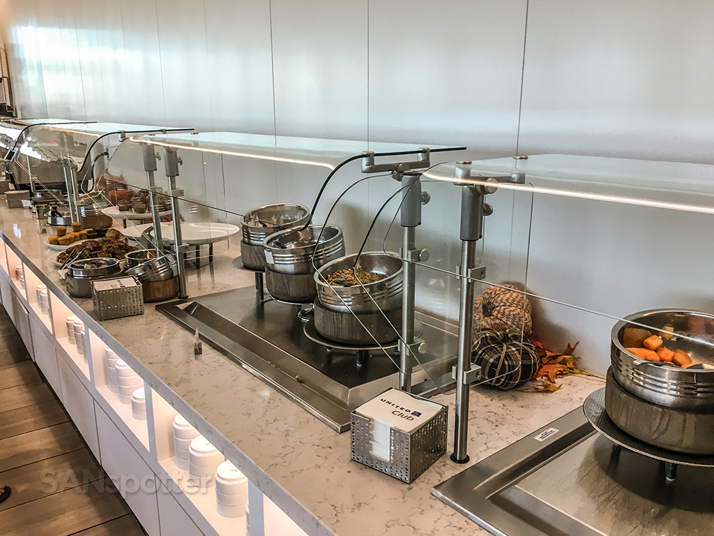 United club LAX breakfast