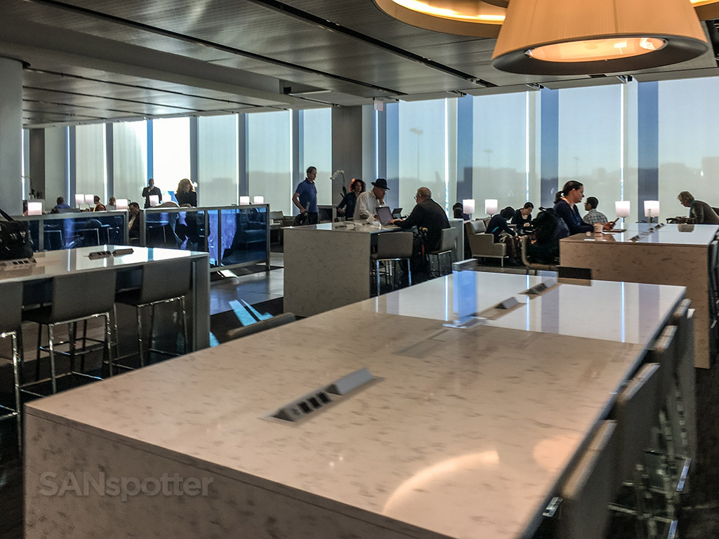 Large workstations for computers United club LAX