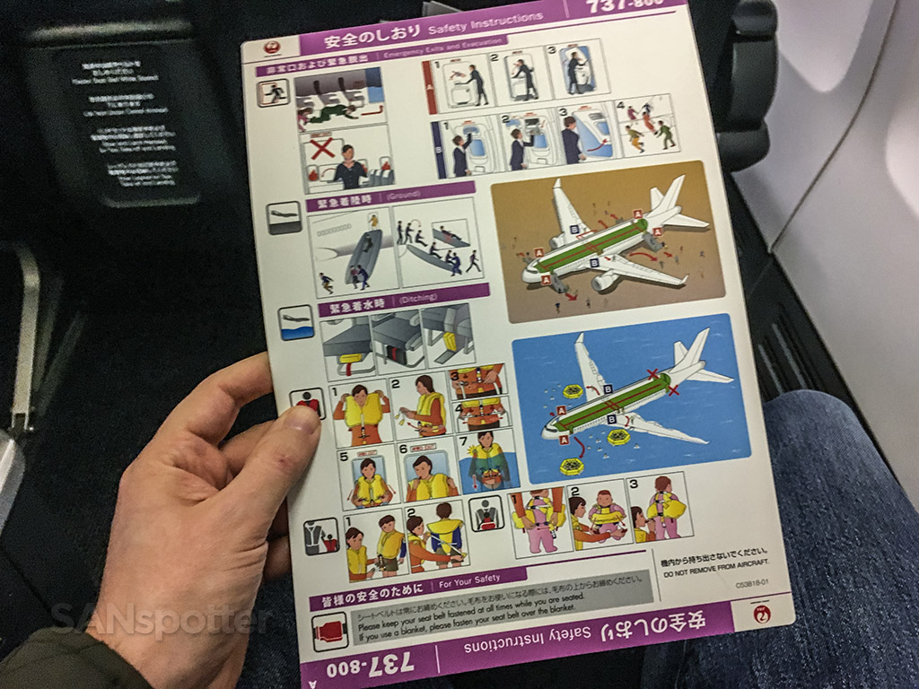 Japan Airlines 737-800 safety card 