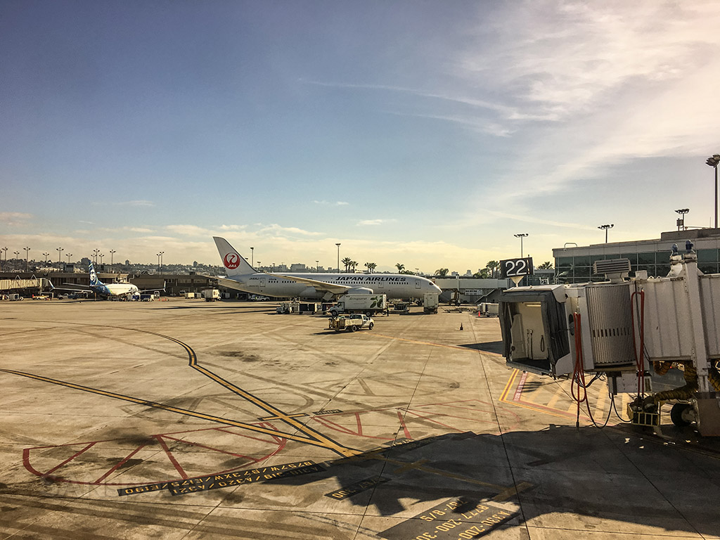 Japan Airlines 787 SAN