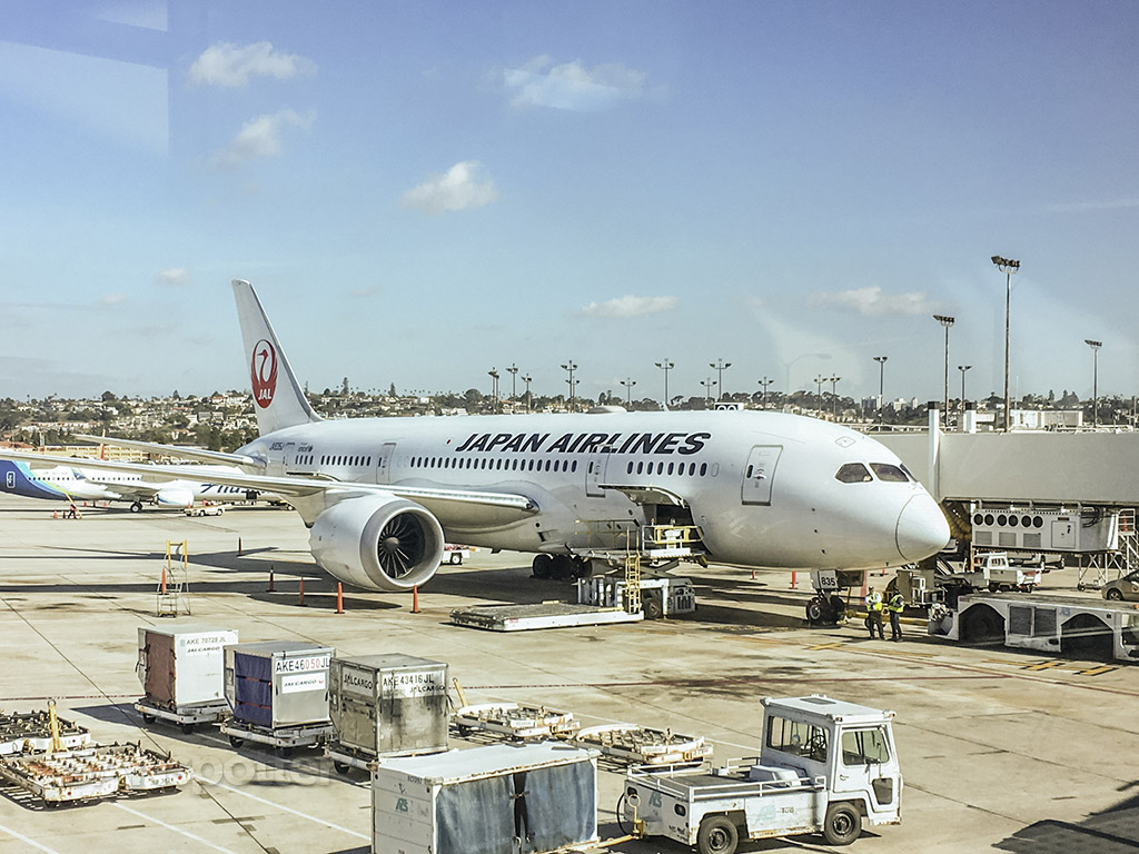 JAL 787-8 San Diego