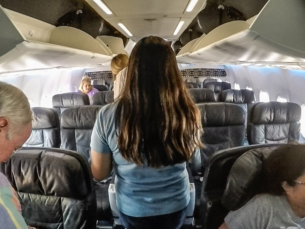 Alaska Airlines 737–900 first-class cabin