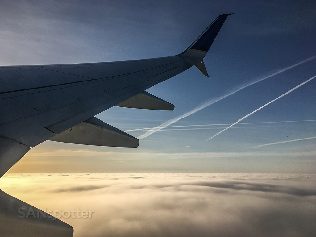 United airlines 737 wing Sunset