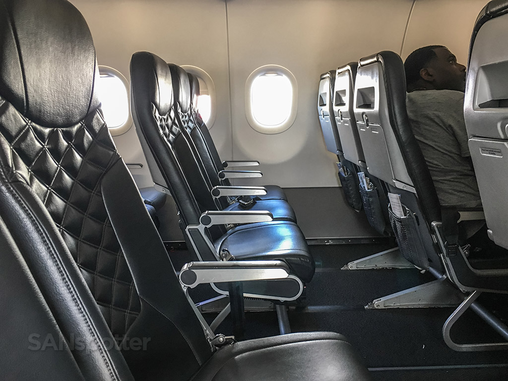 Frontier Airlines A320neo strectch seats