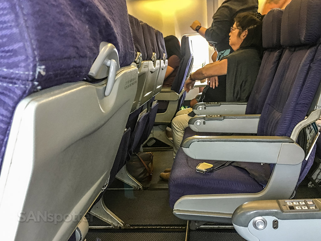 Hawaiian Airlines 767 economy class seat