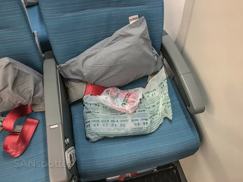 Turkish Airlines economy class blanket and pillow