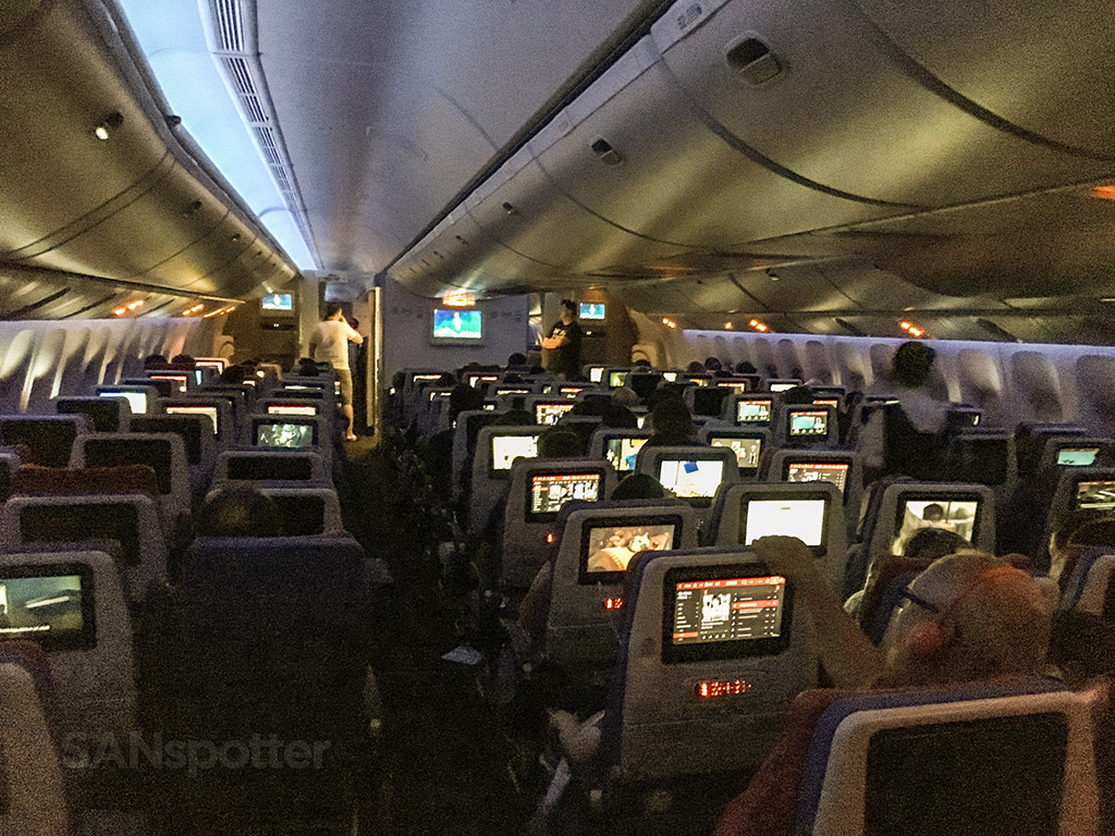 Turkish Airlines 777 interior pic