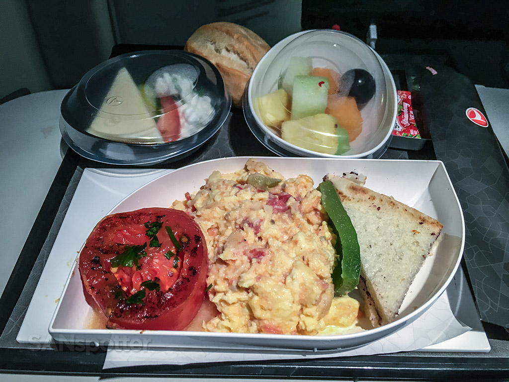 Turkish Airlines economy class breakfast