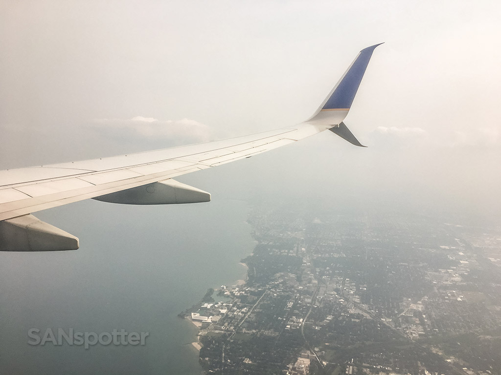 Approach into ORD over Lake Michigan