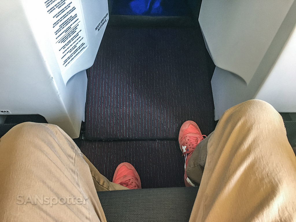 Austrian Airlines 777-200 business class leg room
