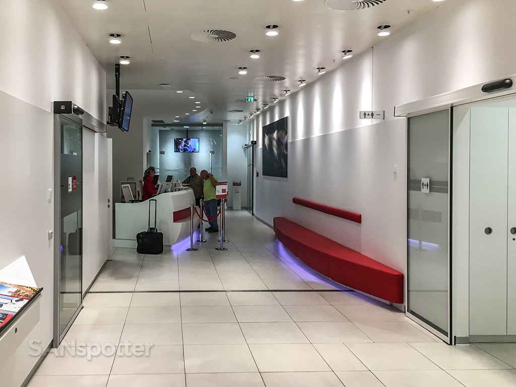 Austrian Airlines business class lounge lobby