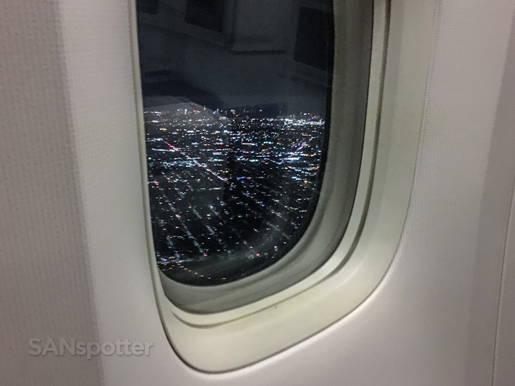 JFK approach with nyc skyline 
