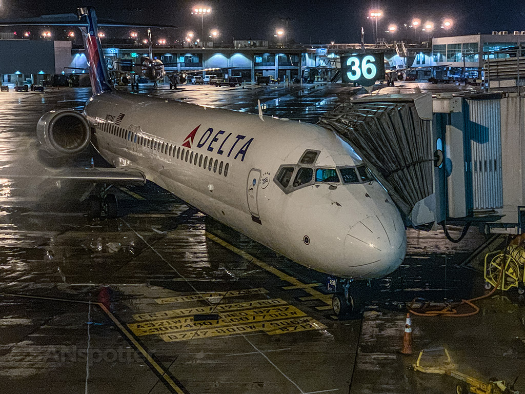 Delta 717 san diego to los angeles