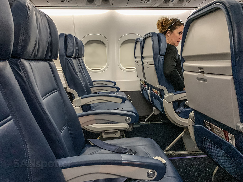 delta air lines 717 economy class seats