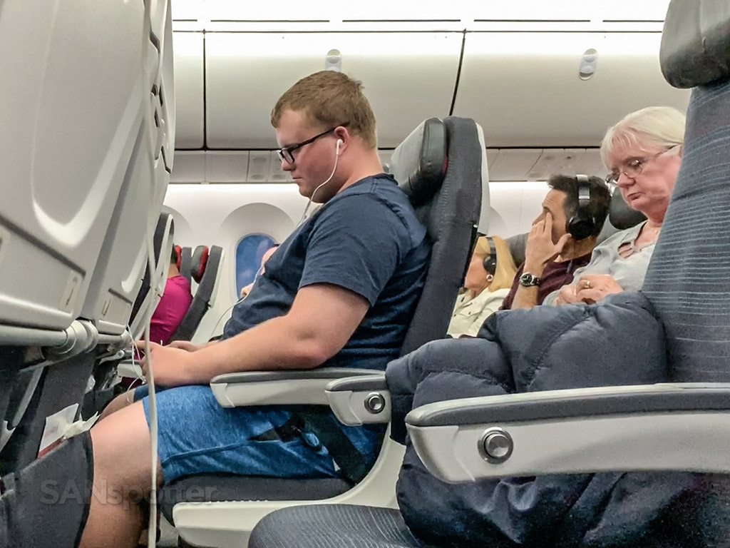 Air Canada 787-9 economy class comfort