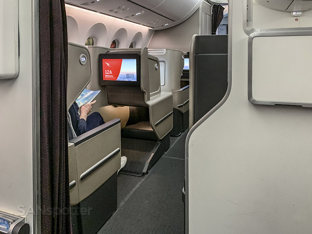 Qantas 787-9 business class