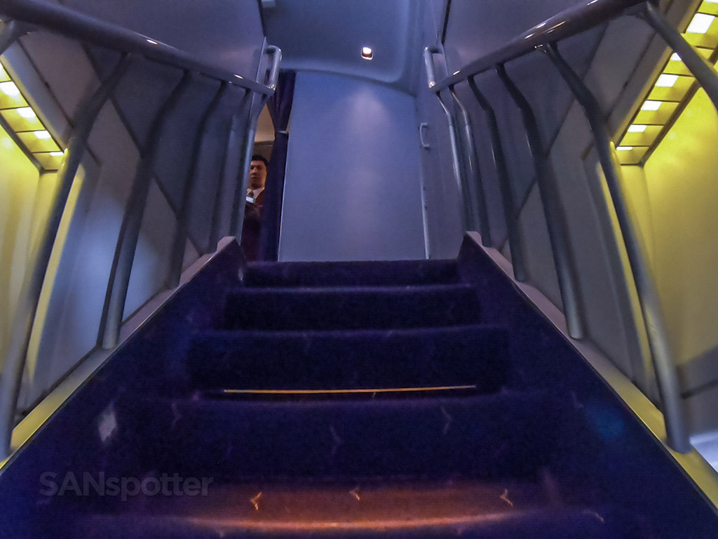 Thai airways 747 stairs