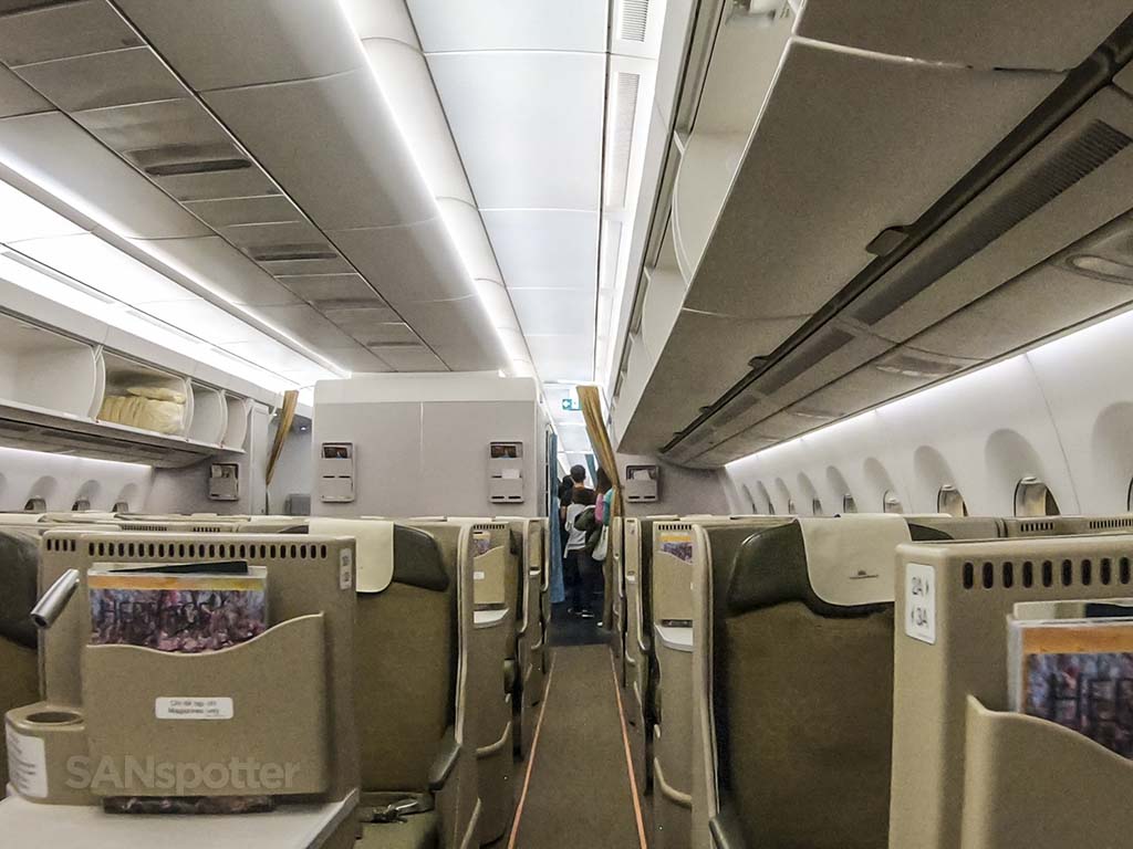 Vietnam Airlines A350 business class cabin
