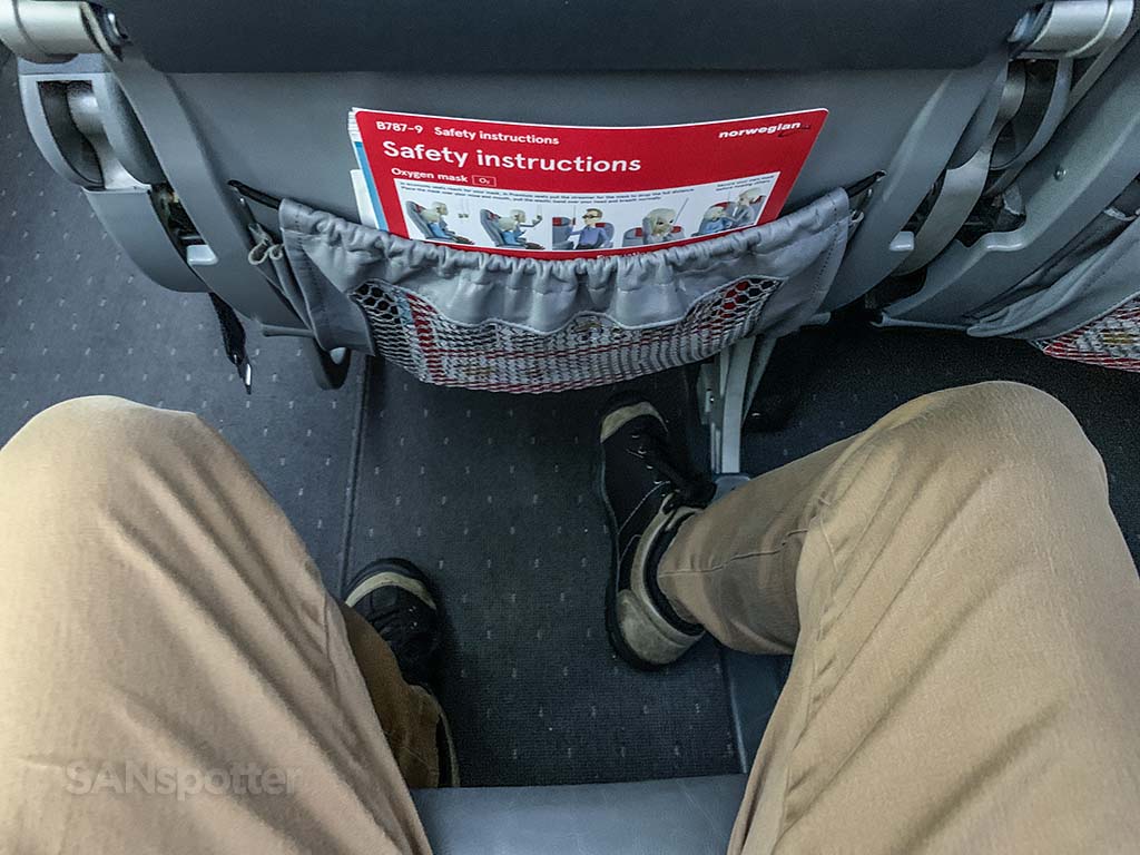 Norwegian Air 787-9 seat pitch