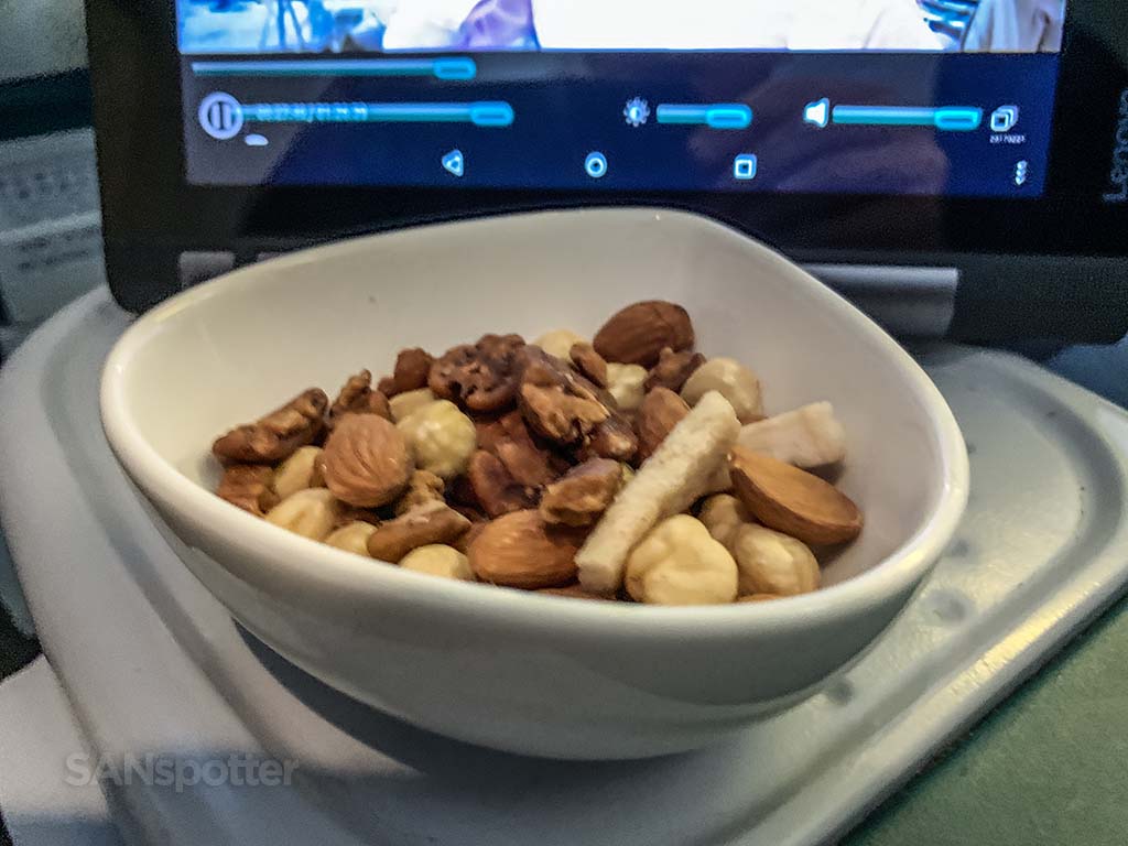 Xiamen Airlines business class snack 