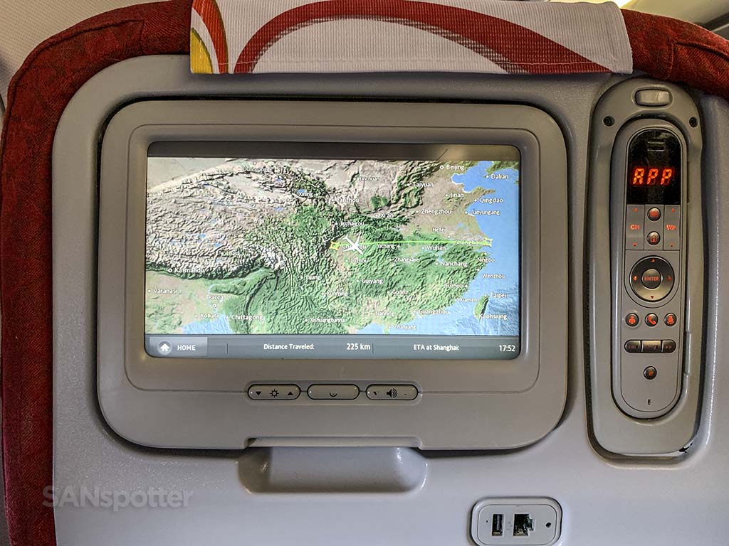 Flying from Chengdu to Shanghai